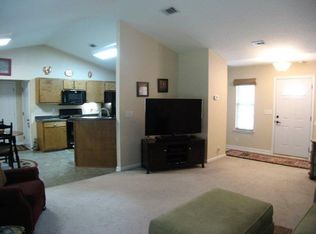 110 Lake Victoria Dr, Kingsland, GA 31548