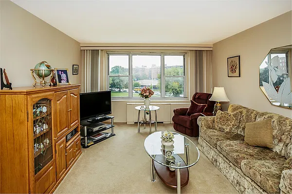 Sold by Douglas Elliman | media 7