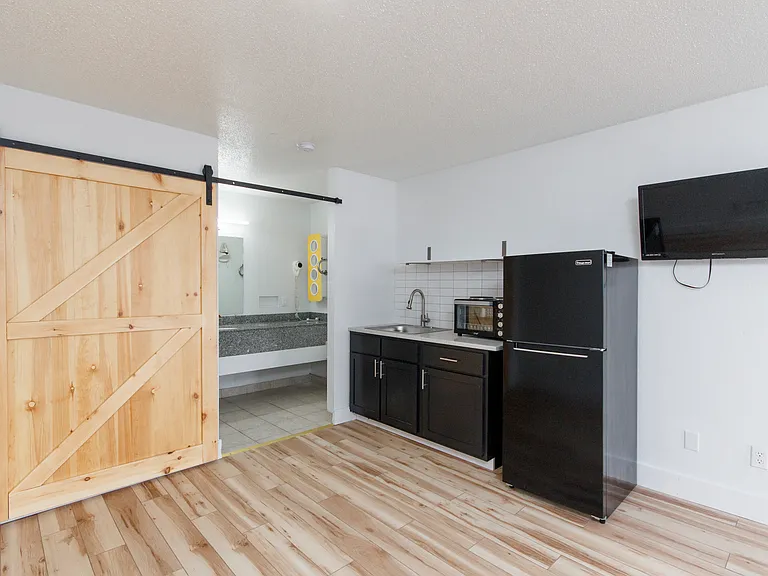 14175 Highway Z #A — Photo 8