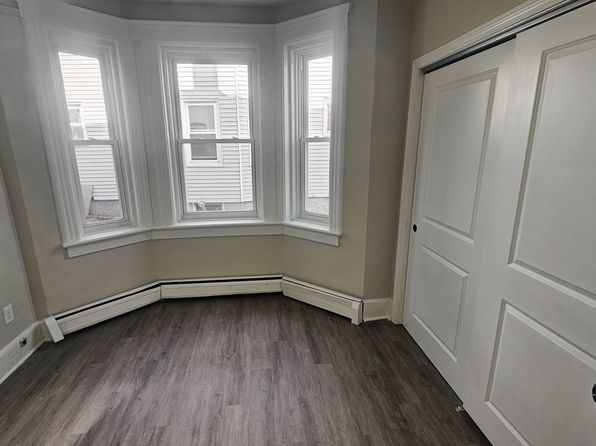 stamford-connecticut-240502497 picture