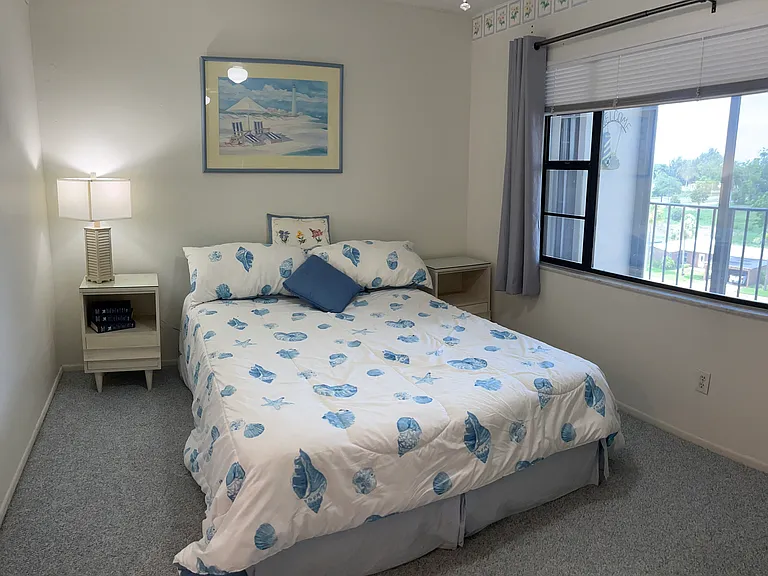 Second bedroom