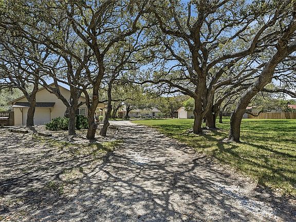 2nd image of 1663 Mooney Ln