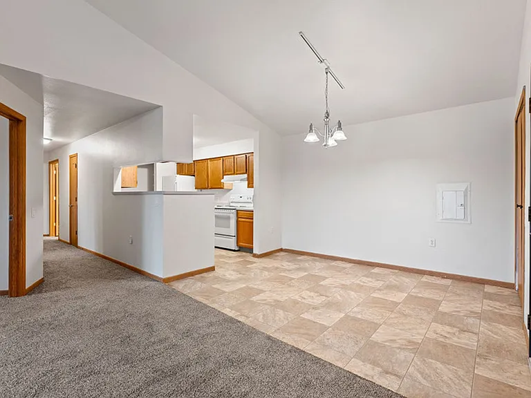 Chestnut Ridge Apartments — Photo 7