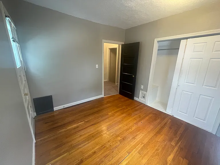 1539 Lauderdale Ave — Photo 1