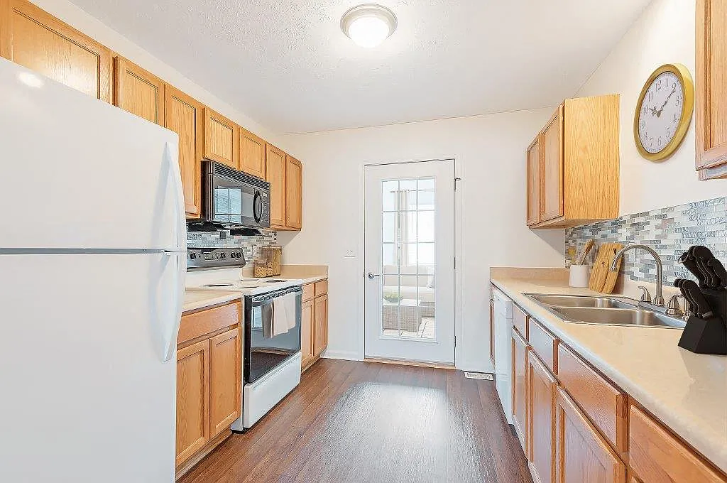 Hickory Hollow Senior Townhomes — Photo 3