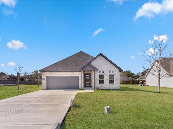 209 Silverleaf Rd, Sweeny, TX 77480