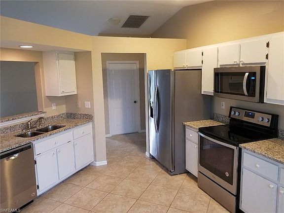 2nd image of 17236 Plantation Dr