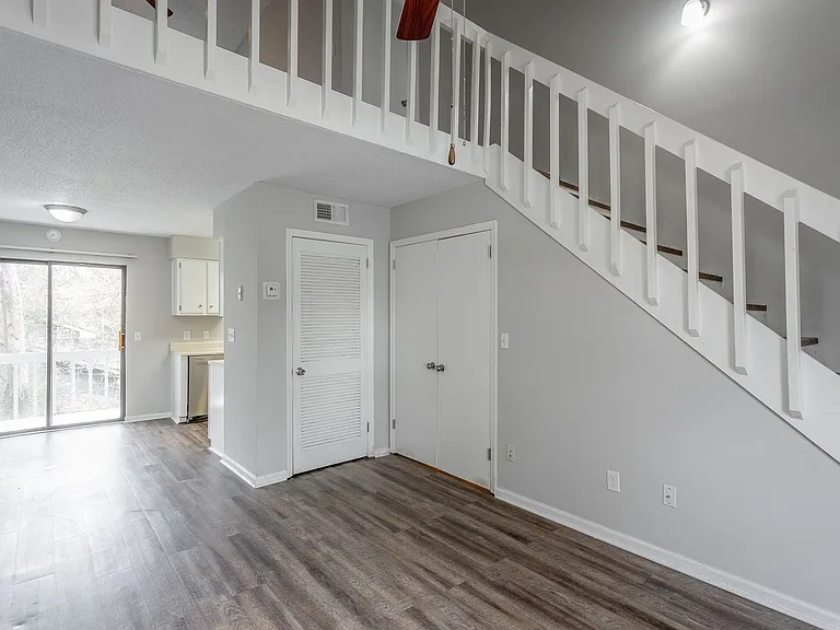 Amberwood Chalet: Modern Comfort in Chattanooga — Photo 23