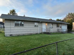 912 Coweeman Ln, Kelso, WA 98626
