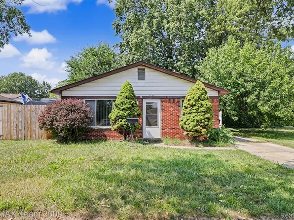 5846 Westlake St, Taylor, MI 48180