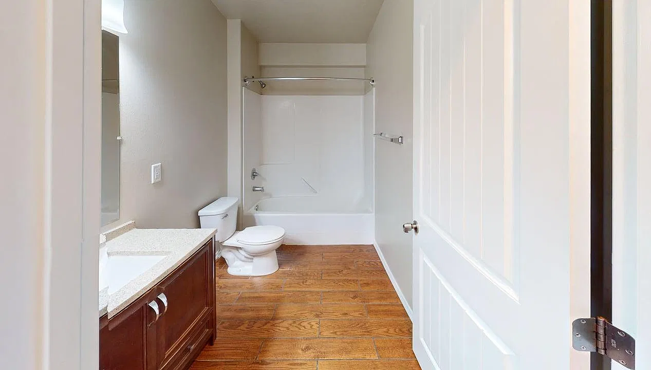 2 bed, $1,395 — Photo 2