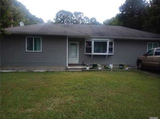 21 Judith Dr, Coram, NY 11727