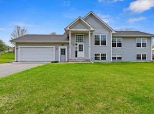 177 Chippewa Rd, Loretto, MN 55357