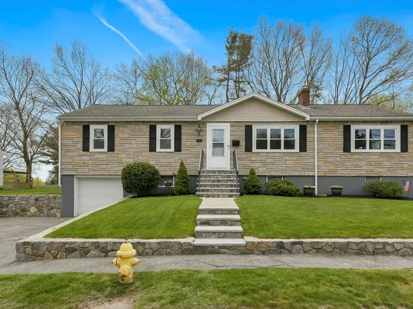 17 Eaton Rd, Dedham, MA 02026