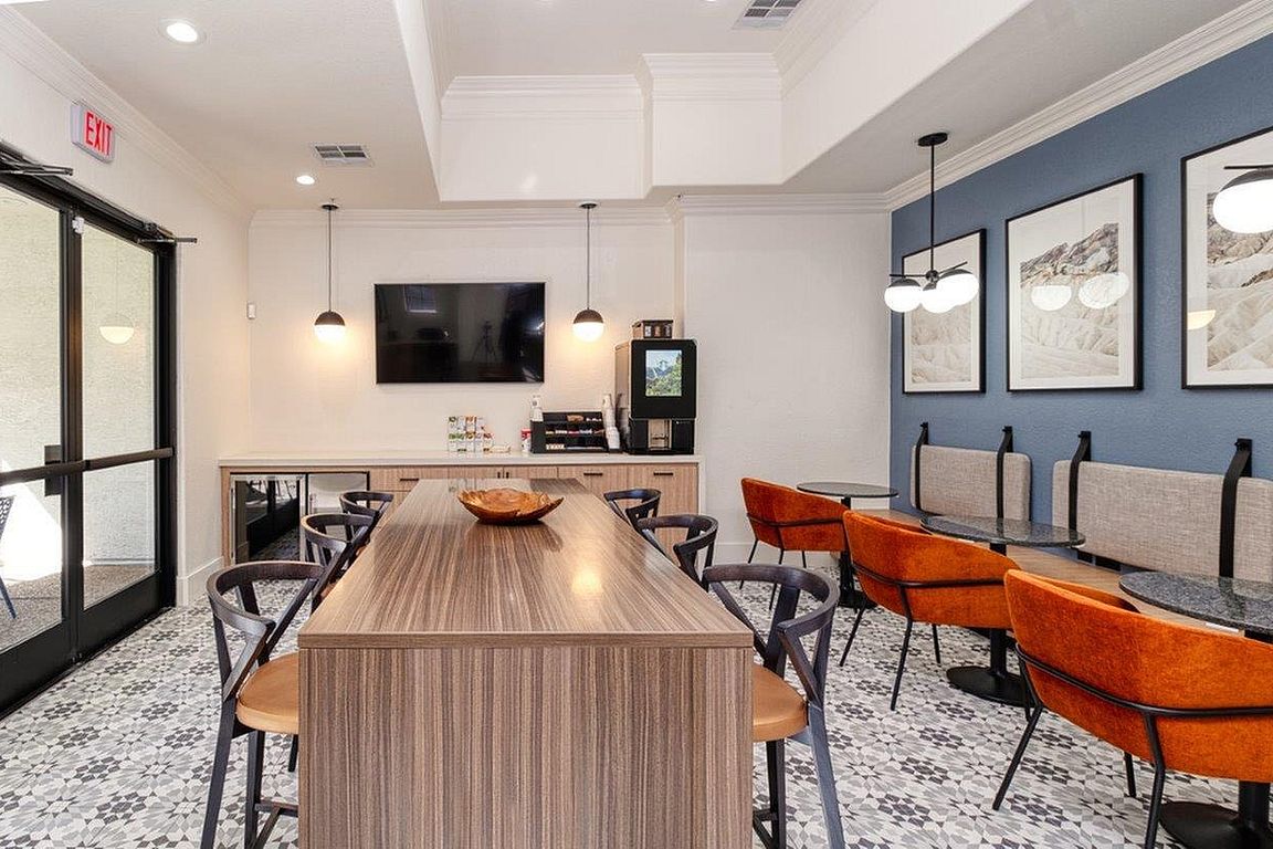 Enjoy Complimentary Starbucks Coffee in Our Cafe Lounge