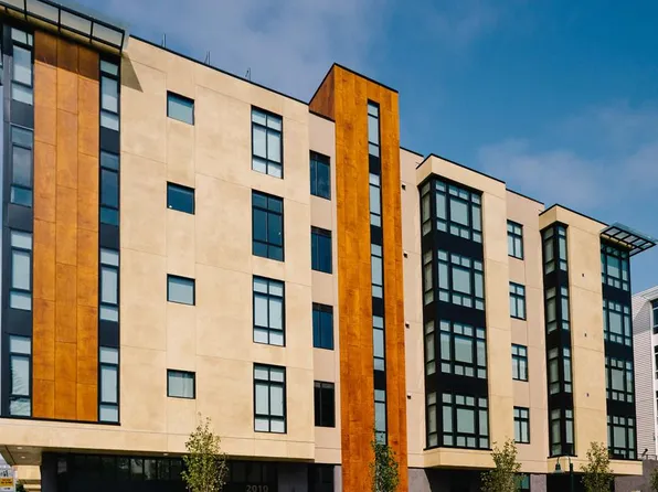 Aquatic Fourth Street