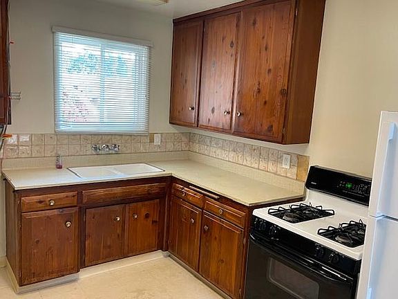 3rd image of 633 San Felipe Dr