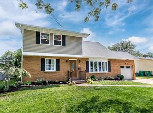 461 Brookwood Dr, Hamburg, NY 14075