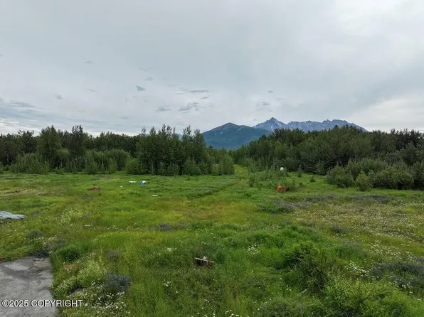 2600 N Palmer Fishhook Rd, Palmer, AK 99645