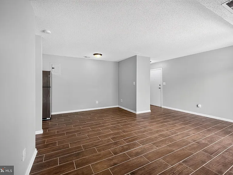 625 Chesapeake St SE #301 — Photo 18