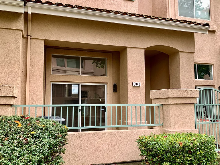 6048 Roma Ter — Photo 5