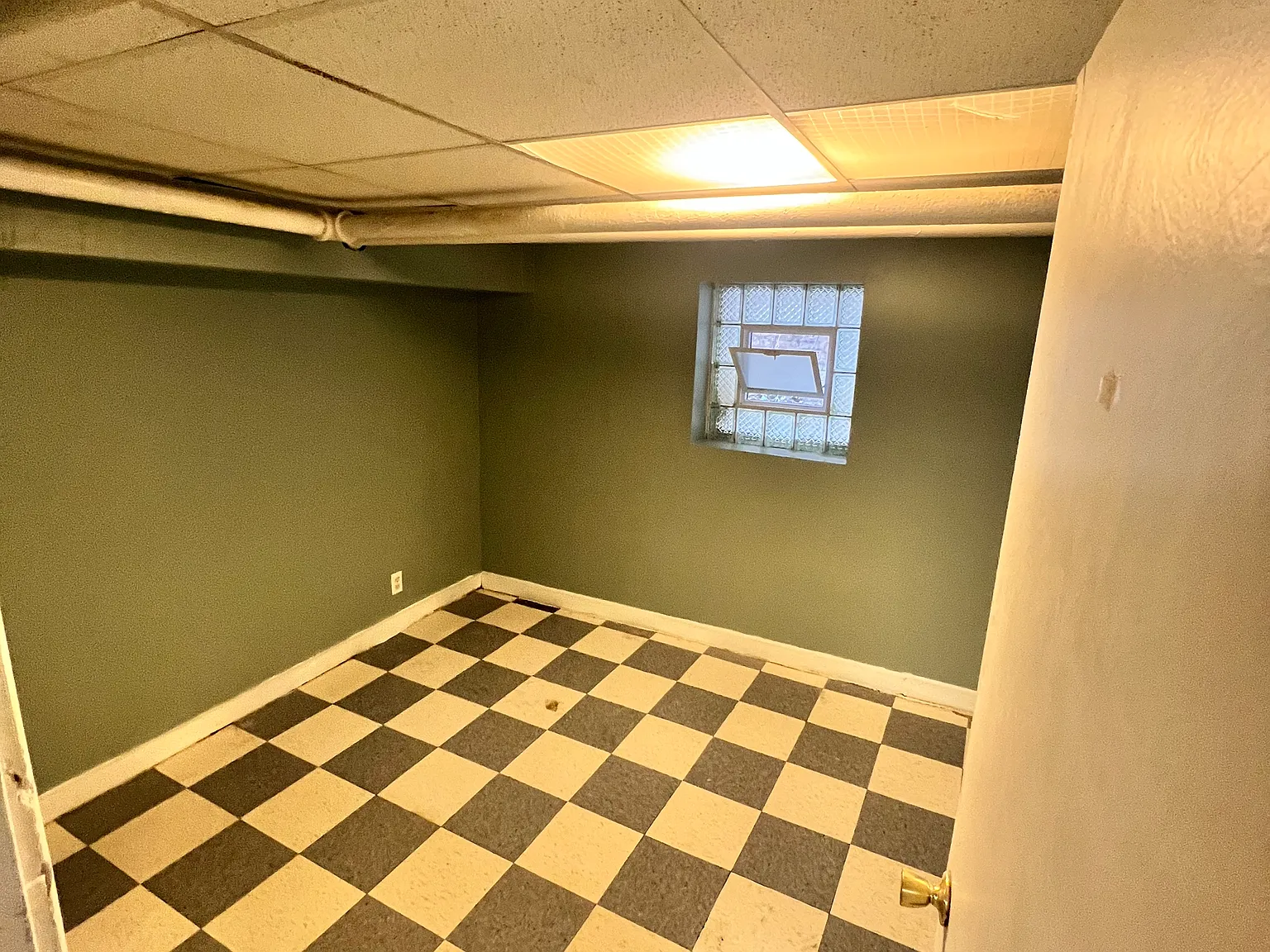 Studio, 415 sqft, $1,000 — Photo 3