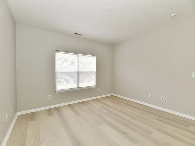 10416 Platinum Dr — Photo 28