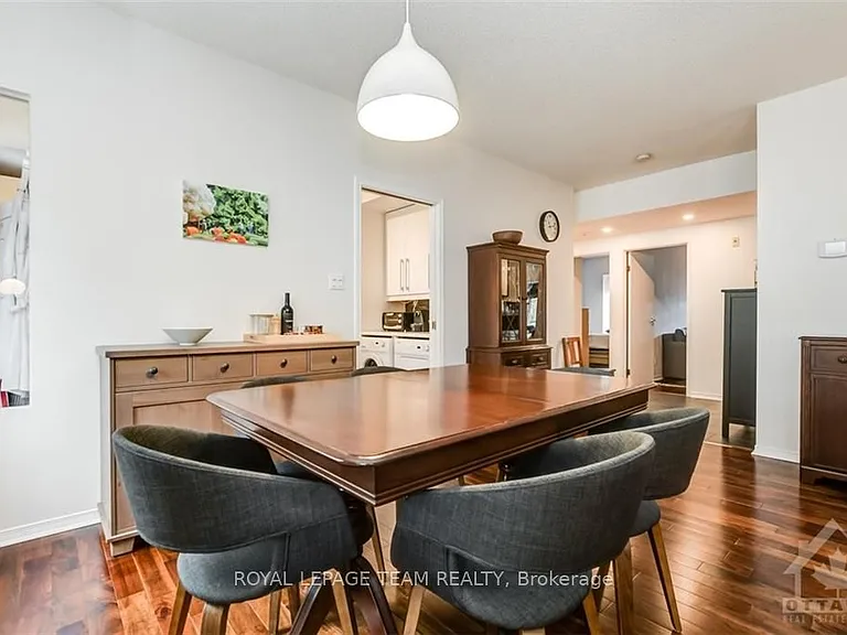 10 Clarence St #3 — Photo 6