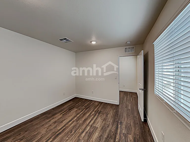 2021 Reaves Way — Photo 23