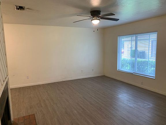 2nd image of 6133 NW 26th St