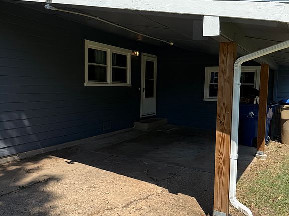 3rd image of 546 S Riverview Ave