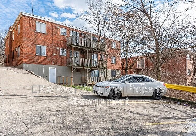 3271 Morrison Ave #5 — Photo 3
