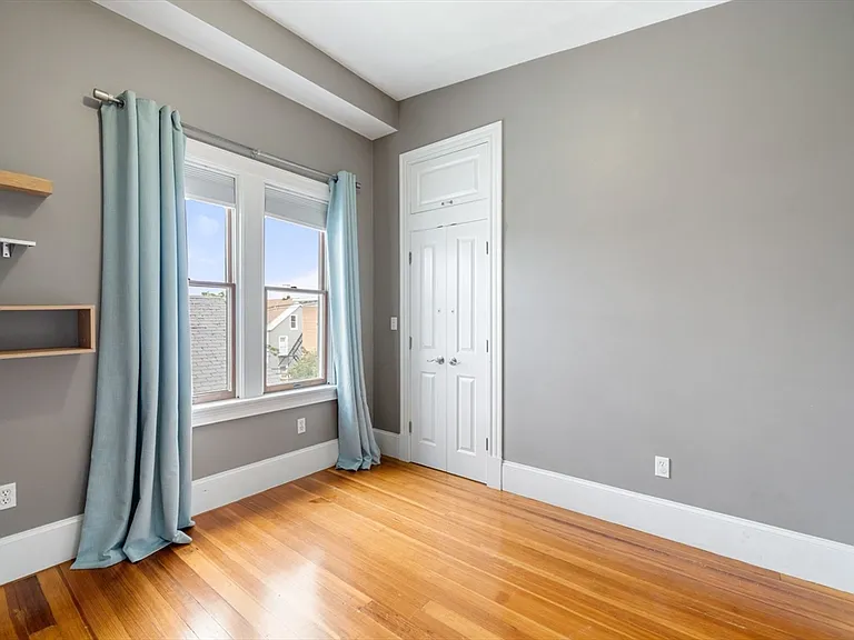 118 Perkins St #3 — Photo 14