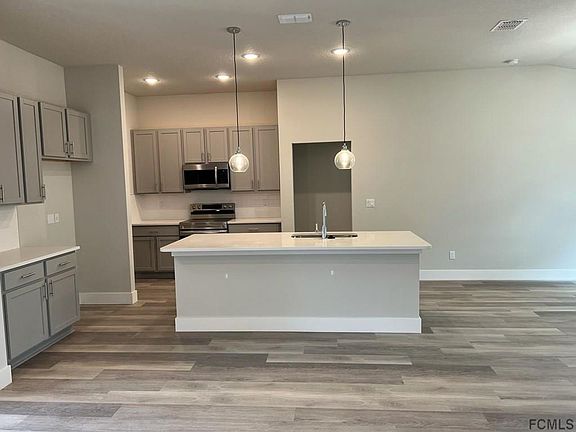 2nd image of 67 Prattwood Ln