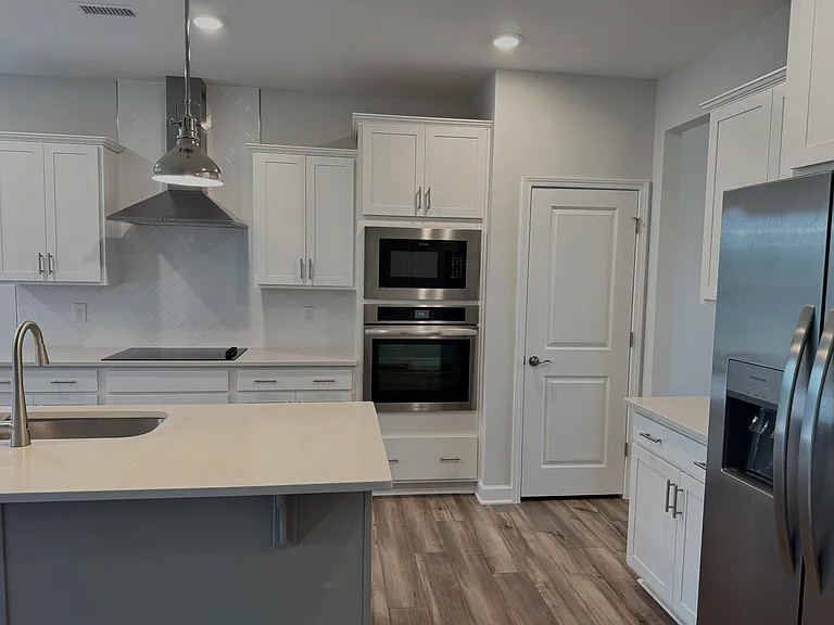 846 Barbour Farm Ln — Photo 17