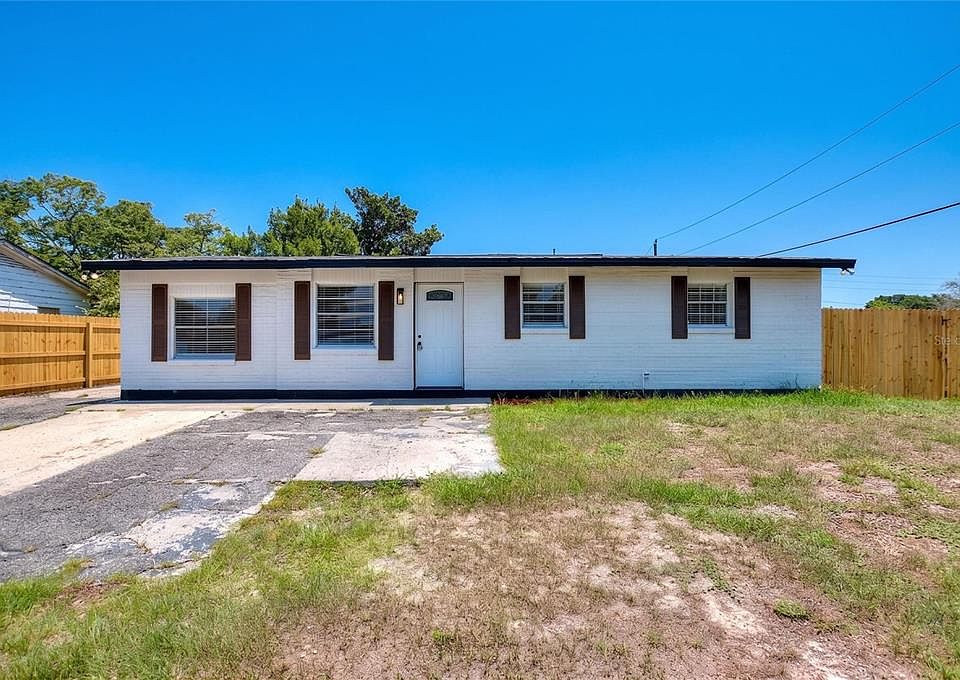 1st image of 8204 Allamanda Ave