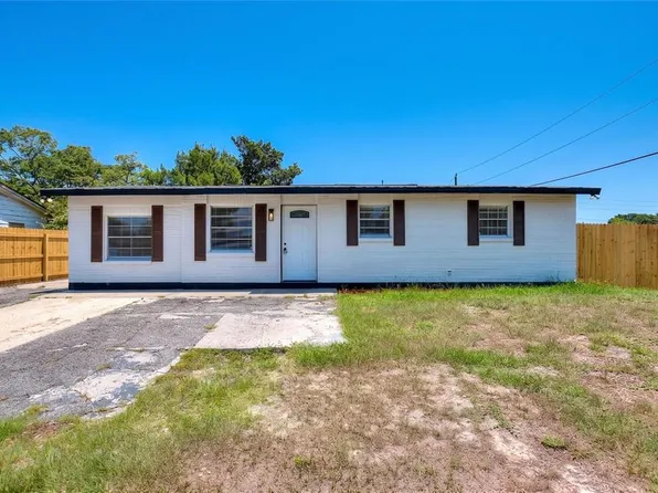 8204 Allamanda Ave, Tampa, FL 33619