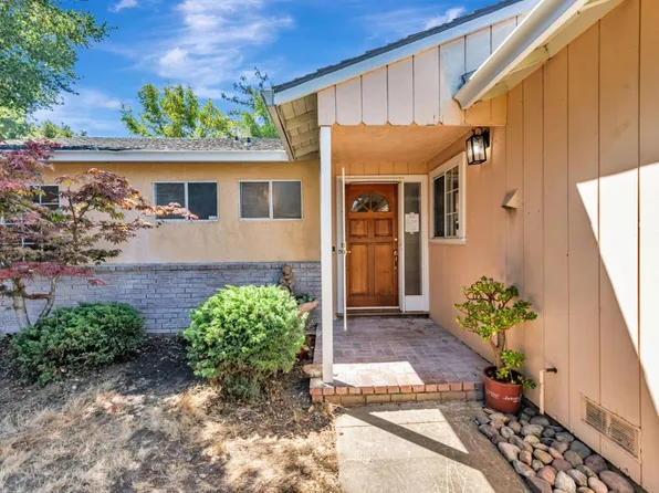 24505 2nd St, Hayward, CA 94541