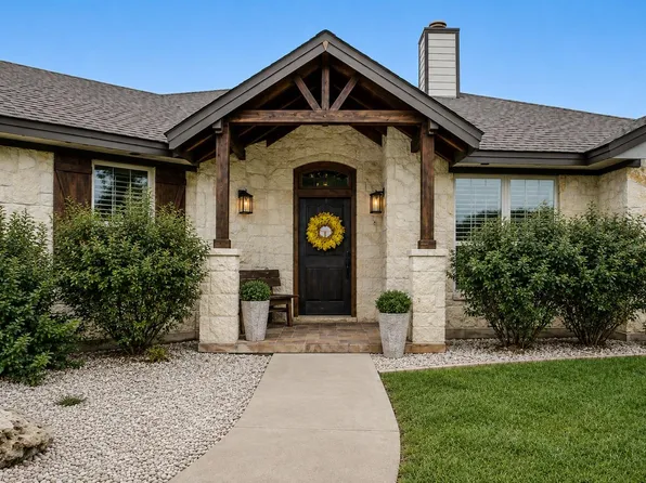 105 Sonora Dr, Bertram, TX 78605