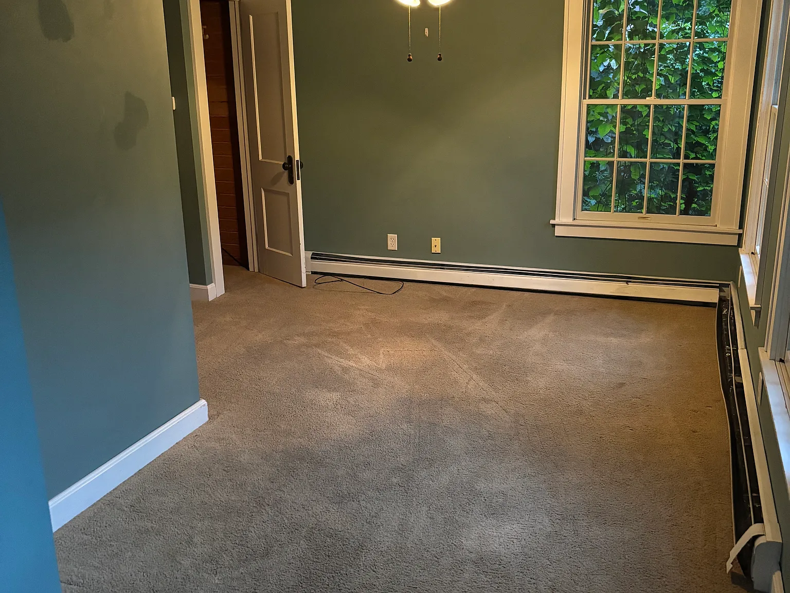 4 bed, 1400 sqft, $3,000 — Photo 3