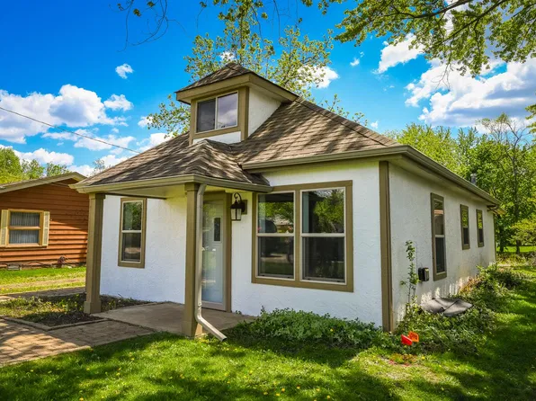 26093 W Heart O Lakes Blvd, Antioch, IL 60002