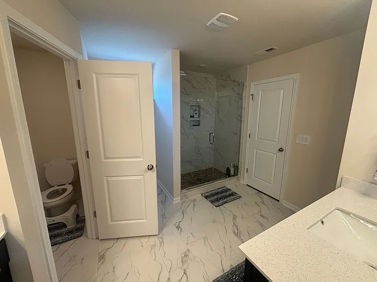 317 Aintree Ave — Photo 12
