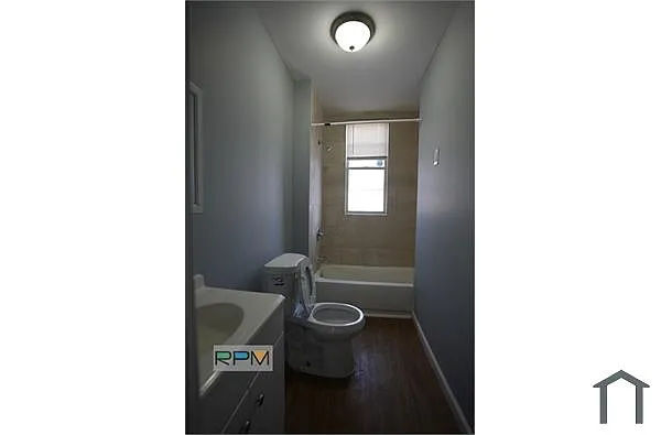Building Photo - 2828 Clifton Park Ter