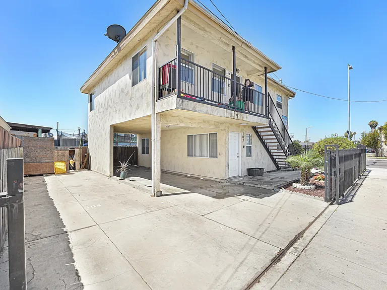 102 E 85th St #102 — Photo 10