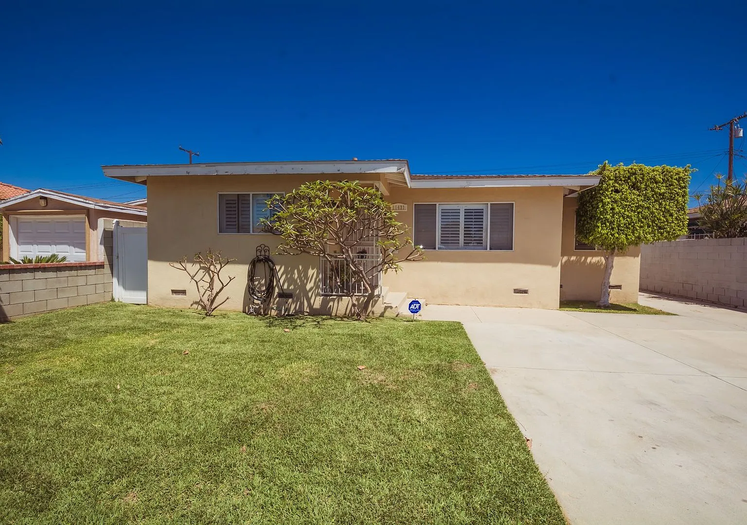 11433 Littchen Street, Norwalk CA 90650 SFR 3 Bedroom, 1.75 Bathroom, 2 Car Gr- For Rent — Photo 2