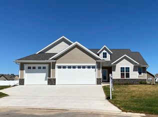 3628 Golden Hill Ct, Appleton, WI 54913
