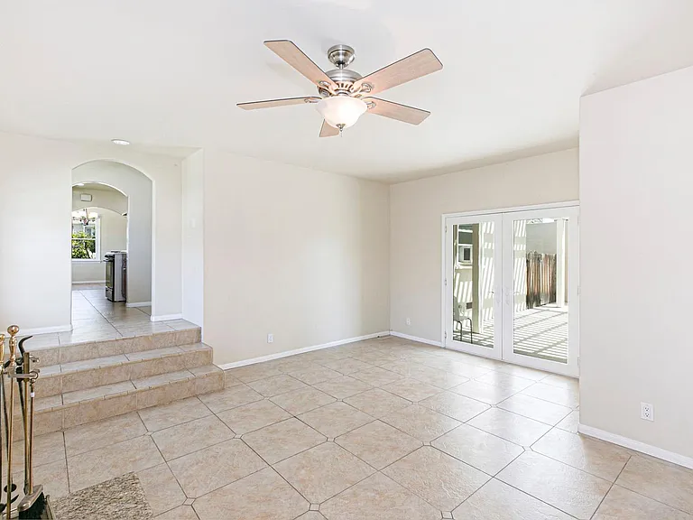 10929 Whitegate Ave — Photo 23
