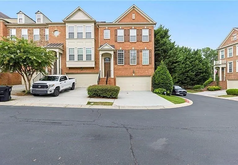 4730 Wehunt Trl SE — Photo 1