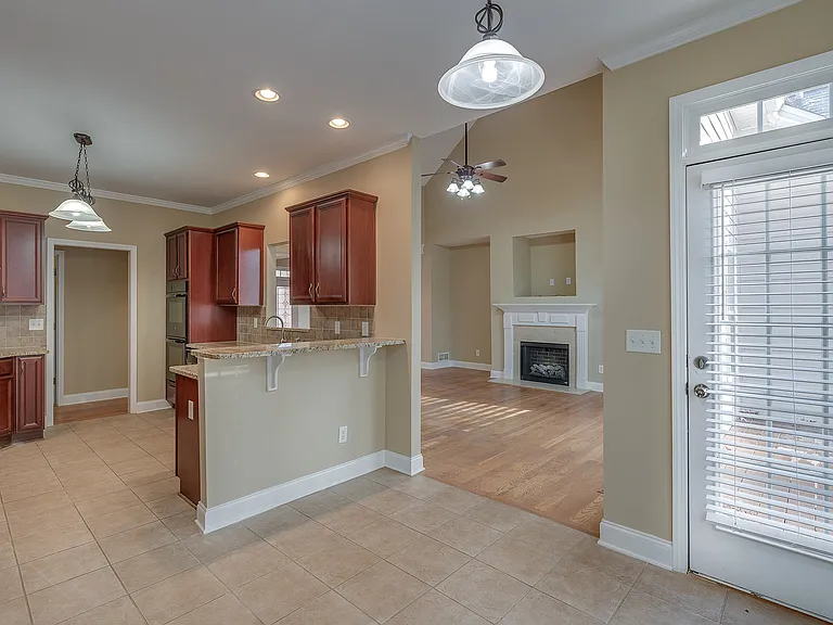 8675 Copperridge Dr — Photo 14
