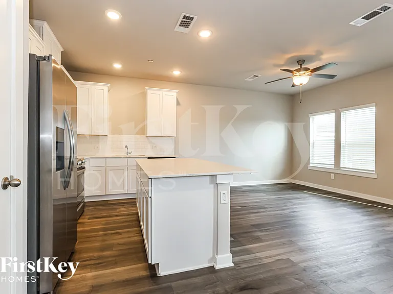 357 N Centro Cir — Photo 7